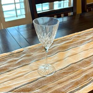 Set of 8 stemware